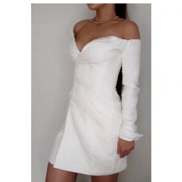 House of CB “Nia” Elegant White Long-Sleeve Structured Dress/Blazer With Tag - Picture 2 of 15